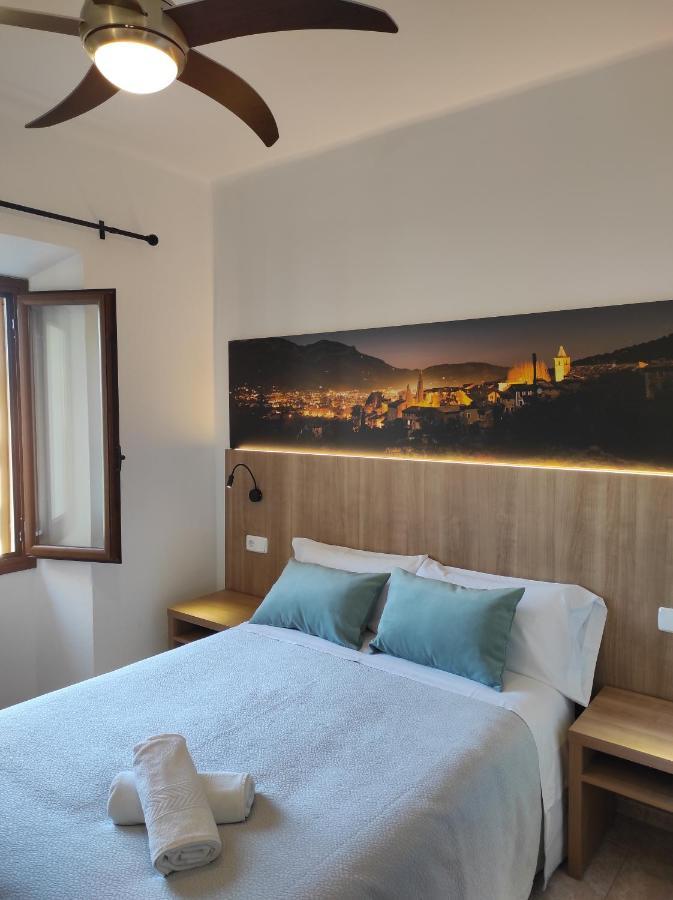 Chambre Double ou Lits Jumeaux avec Salle de Bains Privative